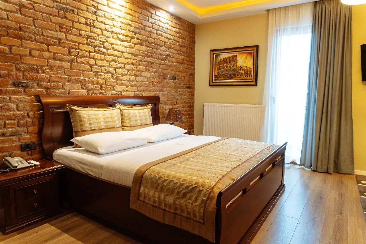 Casta Diva Boutique Hotel 코르처